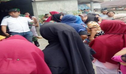 Pembagian BLT Tidak Merata, Kantor Camat Batang Serangan Diramaikan Warga