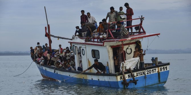 Stranded in Aceh, the Rohingya Tribe Allegedly Expelled