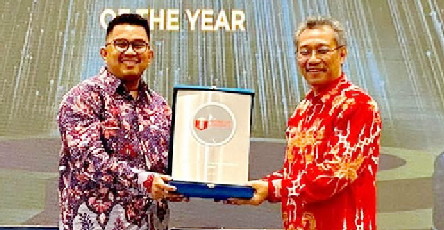 JNE Raih Penghargaan Courier of The Year di Indonesia Logistic Awards 2023