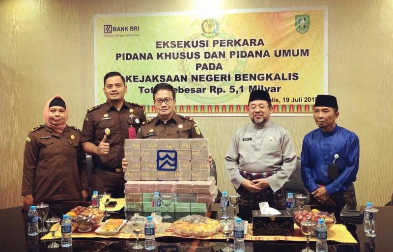 Kejari Bengkalis Setorkan dana Korupsi