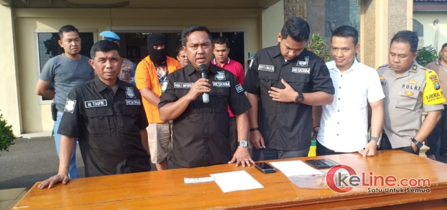 Modus Sewa Kios " Dian Ditangkap Polisi "