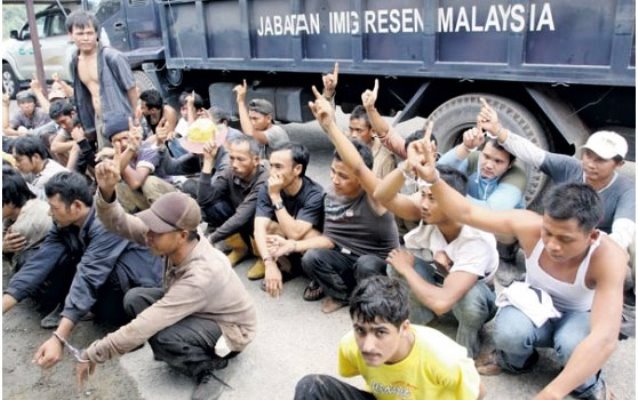 KBRI Minta TKI Kembali Saja Sebelum Dirazia Imigrasi Malaysia