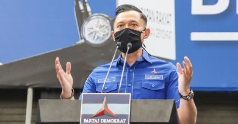 AHY "Bermanuver", Dave Laksono Tantang Buka ke Publik