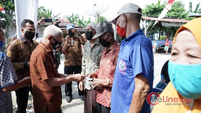 Hadir Acara Sunatan Massal Dikelurahan Sentang, Ini Pesan H.Surya