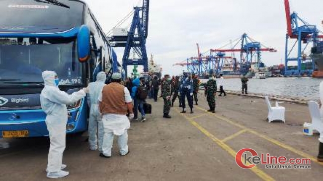 57 WNI ABK MV Artania dari Australia Dibawa ke RS Darurat Covid-19 Wisma Atlet