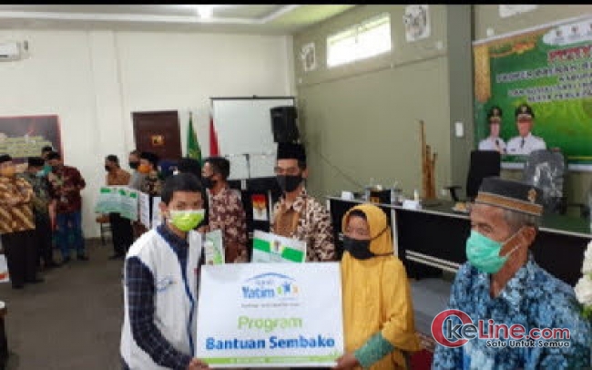 Salurkan 150 Paket Bahan Pokok,Masyarakat:Terimakasih Rumah Yatim