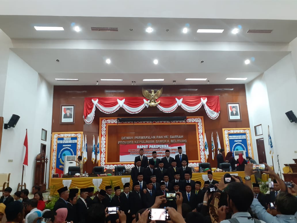 45 Anggota DPRD Provinsi Babel Resmi di Ambil Sumpah