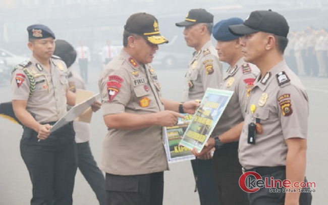 Tiga Anggota Polda Sumsel Dapat Paket Ibadah