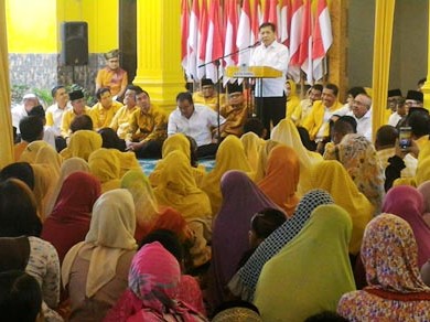 Setnov Kritik Politisi Tua di Kepengurusan Golkar