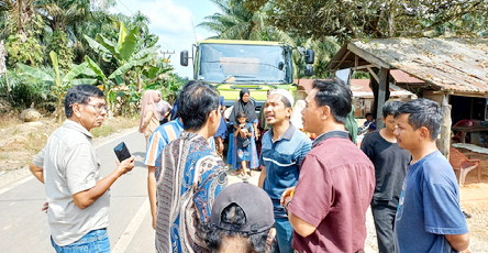 Takut Jalan Rusak dan Mencemari Lingkungan, Warga dan Aktivis Desak Pemkab Bengkalis Tutup PT Gora