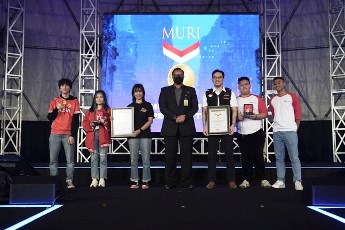 Kompetisi E-Sport Tingkat Sma Pecahkan Rekor Muri