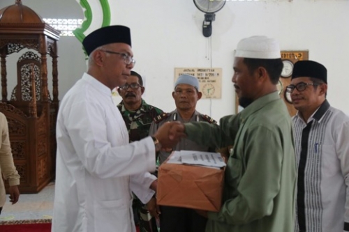 Pjs Bupati Inhil Kunjungi Masjid di Sungai Batang dan Reteh