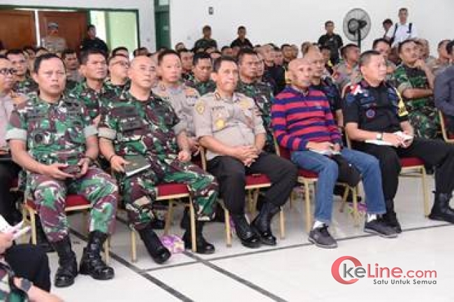  Panglima TNI Apresiasi Kerja Sama TNI dan Polri yang Mampu Meredam Kerusuhan