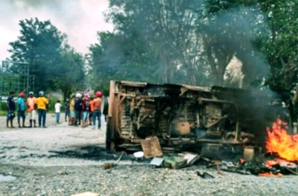 Papua Bergolak, Sekelompok Bersenjata Sandra Warga