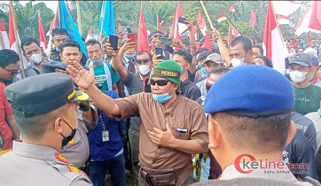 BPN Tidak Dihadirkan, 1.300 Ha Lahan Sawit di Desa Dayun-Siak Batal Dieksekusi 