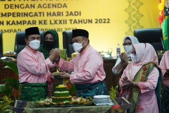 Gubri Berikan Apreasiasi Kemajuan Kampar Dalam Paripurna HUT Kampar Ke-72