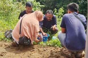 Hasil Lab Enggan Dibuka, Oknum DLH Inhu Diduga "Makan" Limbah PT KAS