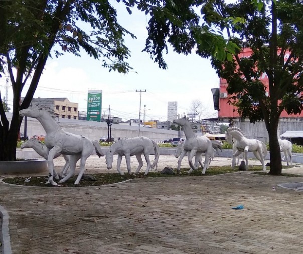 Kawasan Patung Kuda Simpang SKA Akan Di Sulap Menjadi Taman