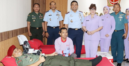 Kegiatan Donor Darah Dalam Rangka HUT Ke-4 Kogabwilhan II