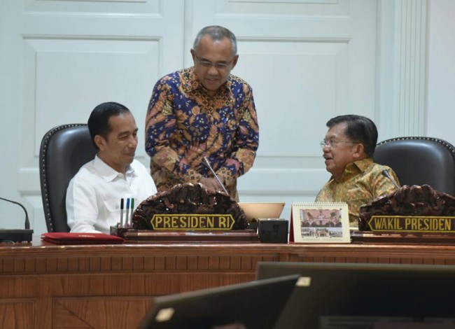 Jokowi Beri Menteri LHK Waktu Sebulan Bereskan RTRW Riau