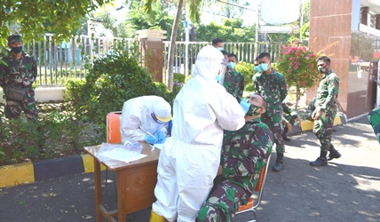 Hadapi Penanganan Pandemi Covid-19 Kogabwilhan II Bantu Rakyat Surabaya