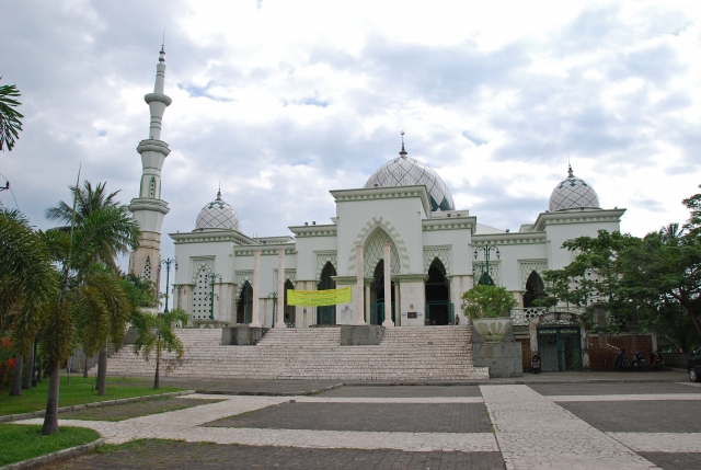 Gila! Masjid Dijadikan Tempat Pesta Sabu