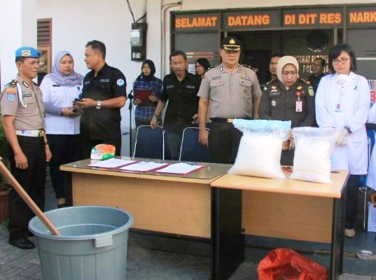 Polda Riau Ancam Miskinkan Bandar Sabu Internasional