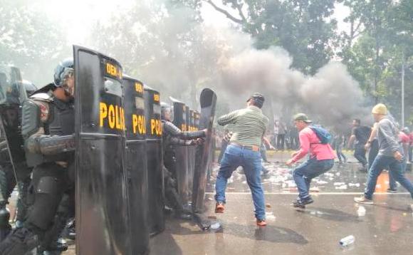 Sejumlah Bank di Sekitar Kerusuhan Jakarta Memilih Libur