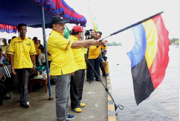 Sekdakab Inhil Lepas Peserta Lomba Sampan Selodang