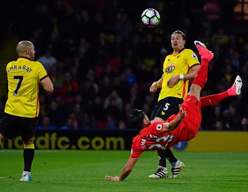 Gol Salto Emre Bungkam Watford