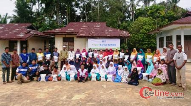 Salurkan Bantuan Donatur, Rumah Yatim Riau Tembus Daerah Terisolir