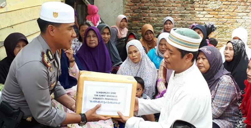 FPI  Dukung Program Jumat Barokah Kapolresta Pekanbaru.