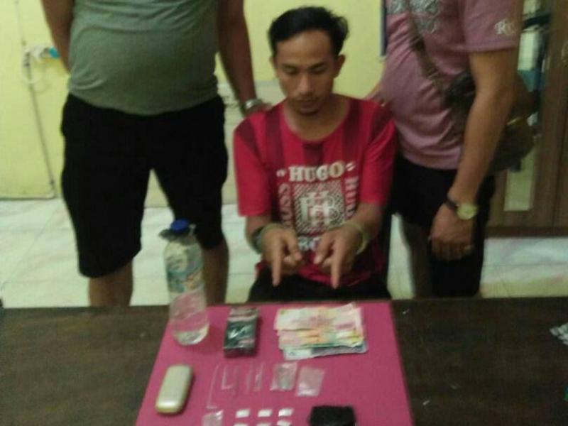 Pengedar Sabu Ini Ditangkap Saat Menunggu Pembeli