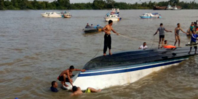 Speedboat 48 Penumpang Terbalik di Perairan Kaltara