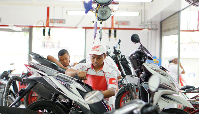 Astra Honda Motor Cetak Mekanik Mumpuni Sendiri