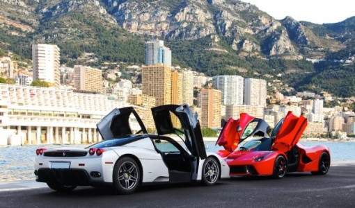 Bandingkan harga Ferrari Enzo dengan LaFerrari