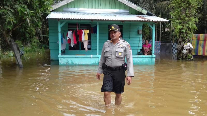 Banjir Pelalawan Sengsarakan Ribuan Warga