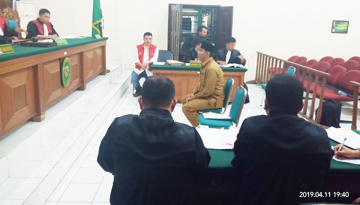 Laporan Pengelapan Djon Rinaldi pada Aheng Hingga Naik Sidang Terkesan