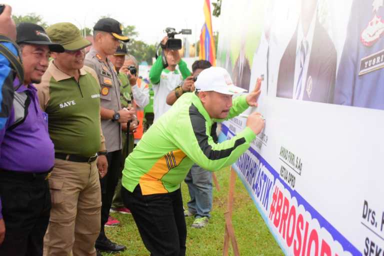 Peringati HPSN, Kelola Sampah Untuk Peduli Hidup Bersih, Sehat dan Bernilai