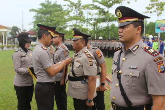 Tiga Perwira Polres Pelalawan Disertijabkan