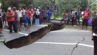 Jalin Riau-Sumbar Putus Lagi