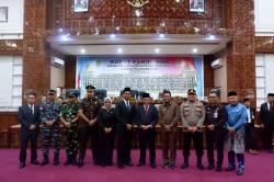 Kapolres Rohil Hadiri Sidang  Paripurna DPRD Penetapan Paslon Bupati dan Wakil Bupati Terpilih 2025 - 2030