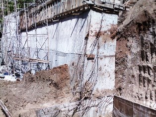 Kondisi Tebing Korong Padang Jajaran Rawan Ambruk