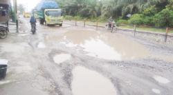 Gubsu Jangan Tutup Telinga, Jalan Lintas Sepanjang 4 KM di Kab Asahan Rusak Parah