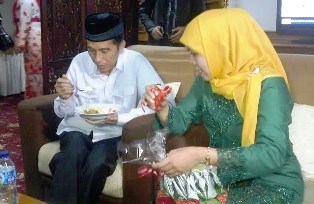 Khofifah Maju Pilkada Jawa Timur 2018 Akan Surati Jokowi