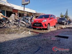 Penuh Lobang dan Rusak, Warga Ingin Jalan Suka Karya Segera Diperbaiki