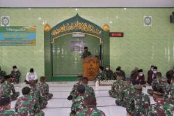 Danrem 174 Merauke dan Personel Makorem Memperingati Maulid Nabi Muhammad SAW 1443 H/2021 M