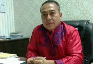 Syoffaizal M.Si  Terlihat Masuk Salah Satu Ruangan Kejari