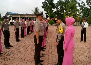 14 Personil Polres Rohil Naik Pangkat