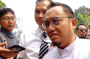 Dahnil Anzar Simanjuntak, Diperiksa 8 Jam Sebagai Saksi Hoax Ratna Sarumpaet